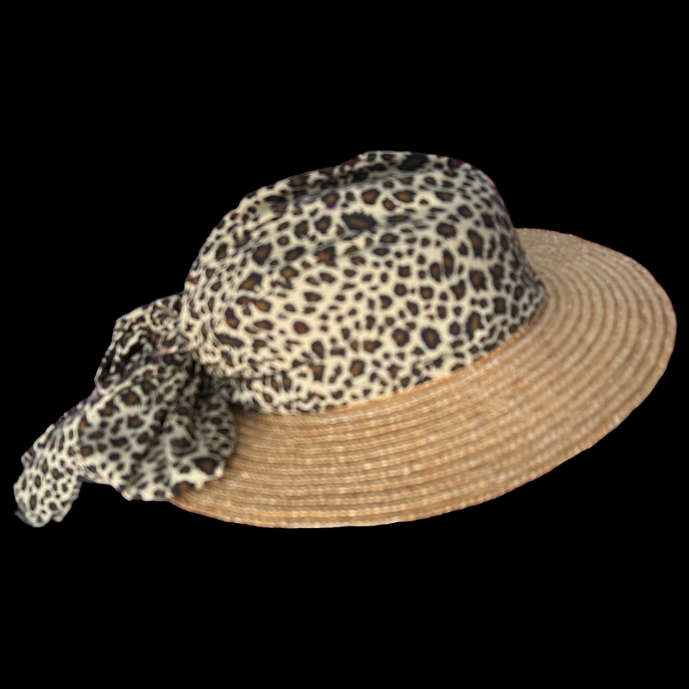 Disney’s Animal Kingdom Straw Hat With Leopard Print Scarf